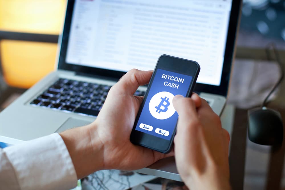 Roger Ver Distribui Criptomoeda de Graça e Fala que Bitcoin Cash Vai Subir 100.000%