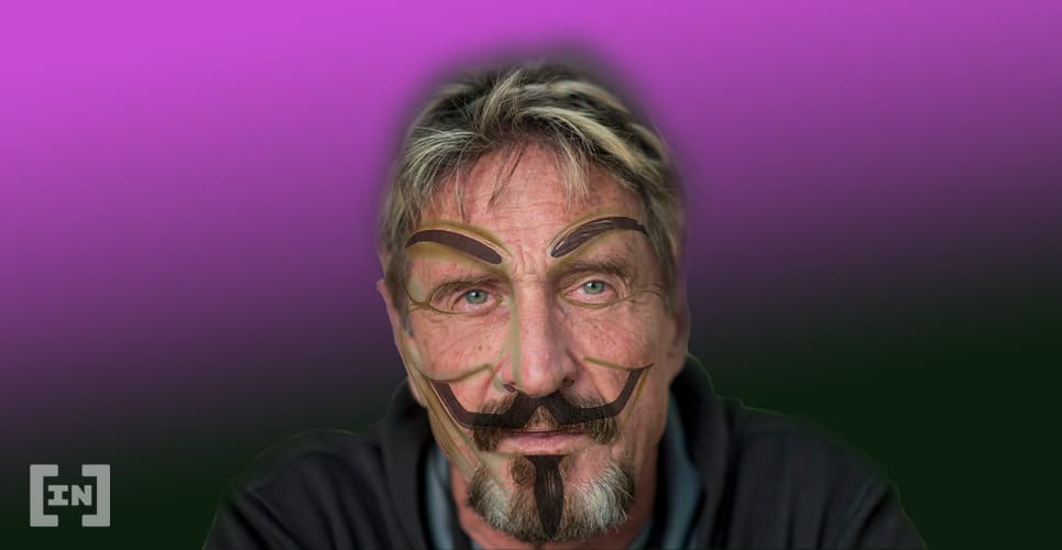 John McAfee é o criador do Bitcoin, diz influencer no TikTok. Será?