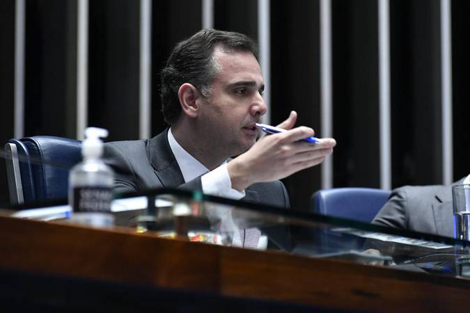 Projeto que regula IA no Brasil aguarda despacho