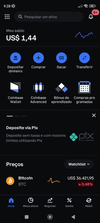 Tela inicial do aplicativo da exchange Coinbase.