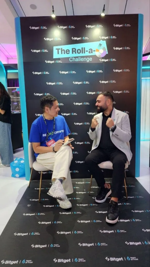 Vugar Usi Zade durante TOKEN2049 em Cingapura