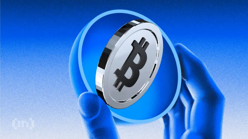 Preço do Bitcoin despenca, mas acúmulo de US$ 2,8 bilhões evita perdas maiores
