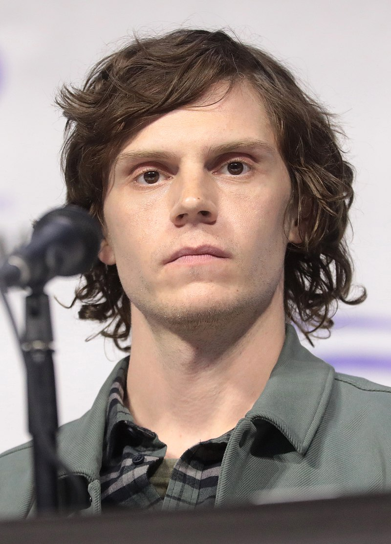 Evan Peters em uma Convenção de 2019
